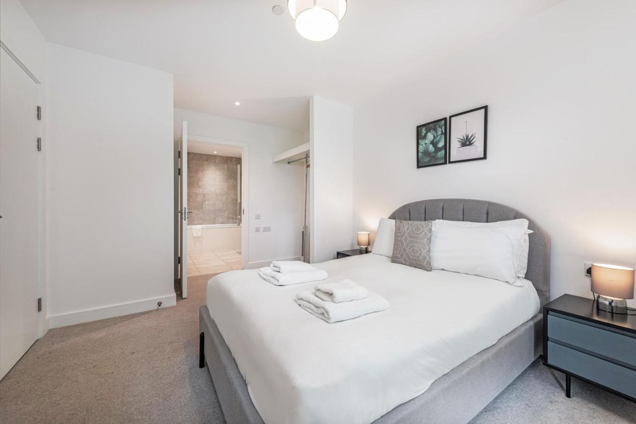 Stayo Apartments Barking Wharf Лондон Экстерьер фото