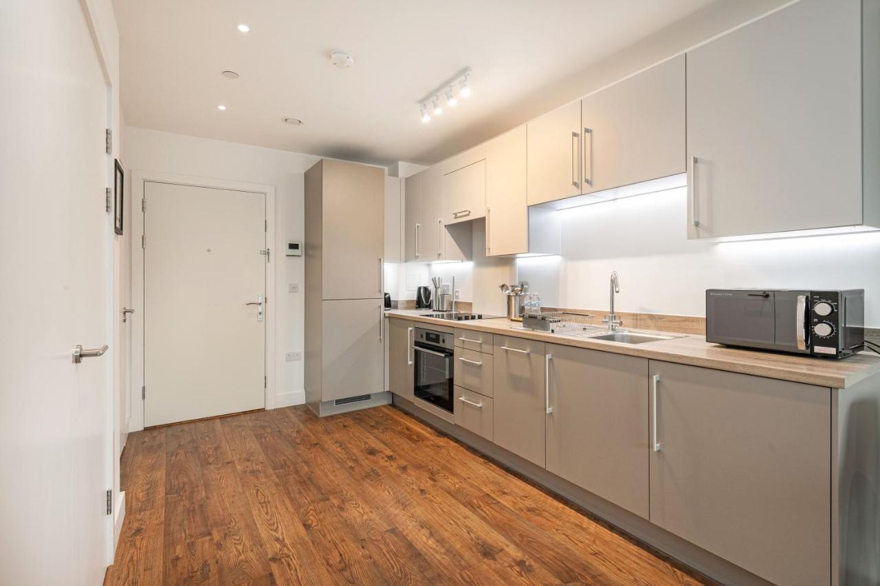 Stayo Apartments Barking Wharf Лондон Экстерьер фото