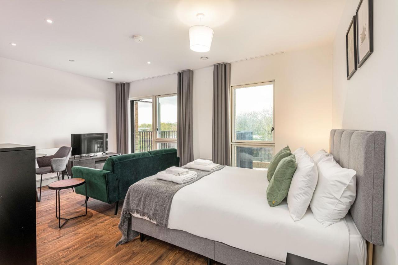Stayo Apartments Barking Wharf Лондон Экстерьер фото