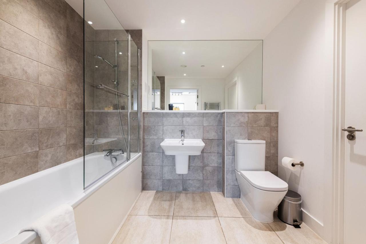 Stayo Apartments Barking Wharf Лондон Экстерьер фото