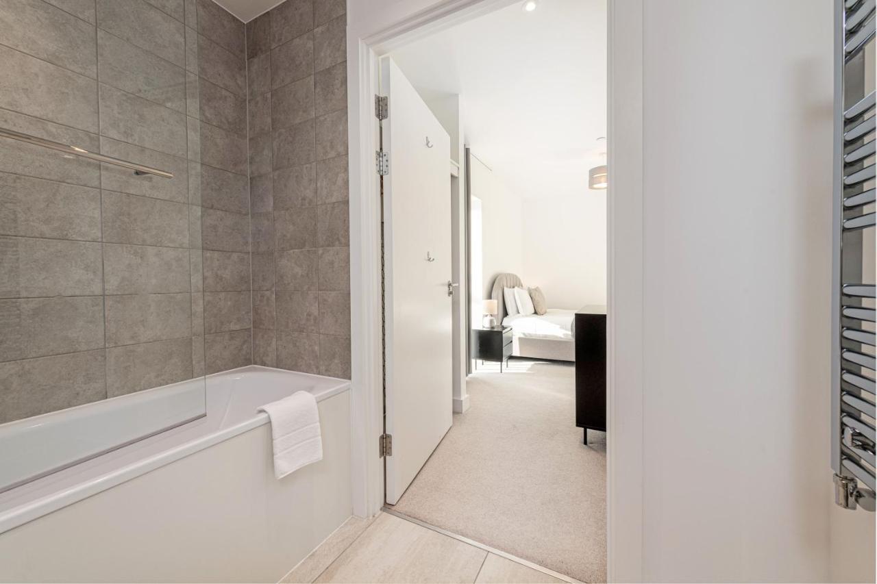 Stayo Apartments Barking Wharf Лондон Экстерьер фото