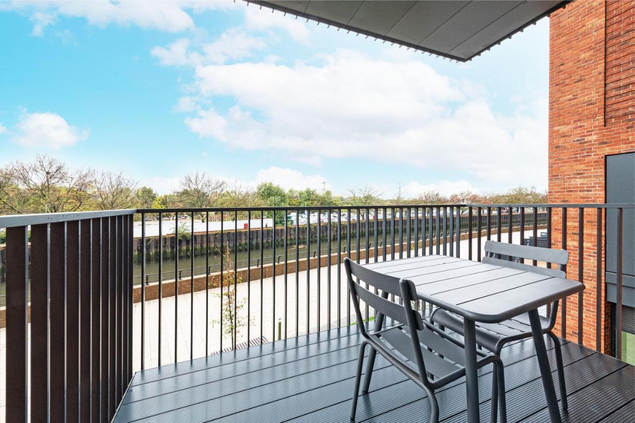 Stayo Apartments Barking Wharf Лондон Экстерьер фото
