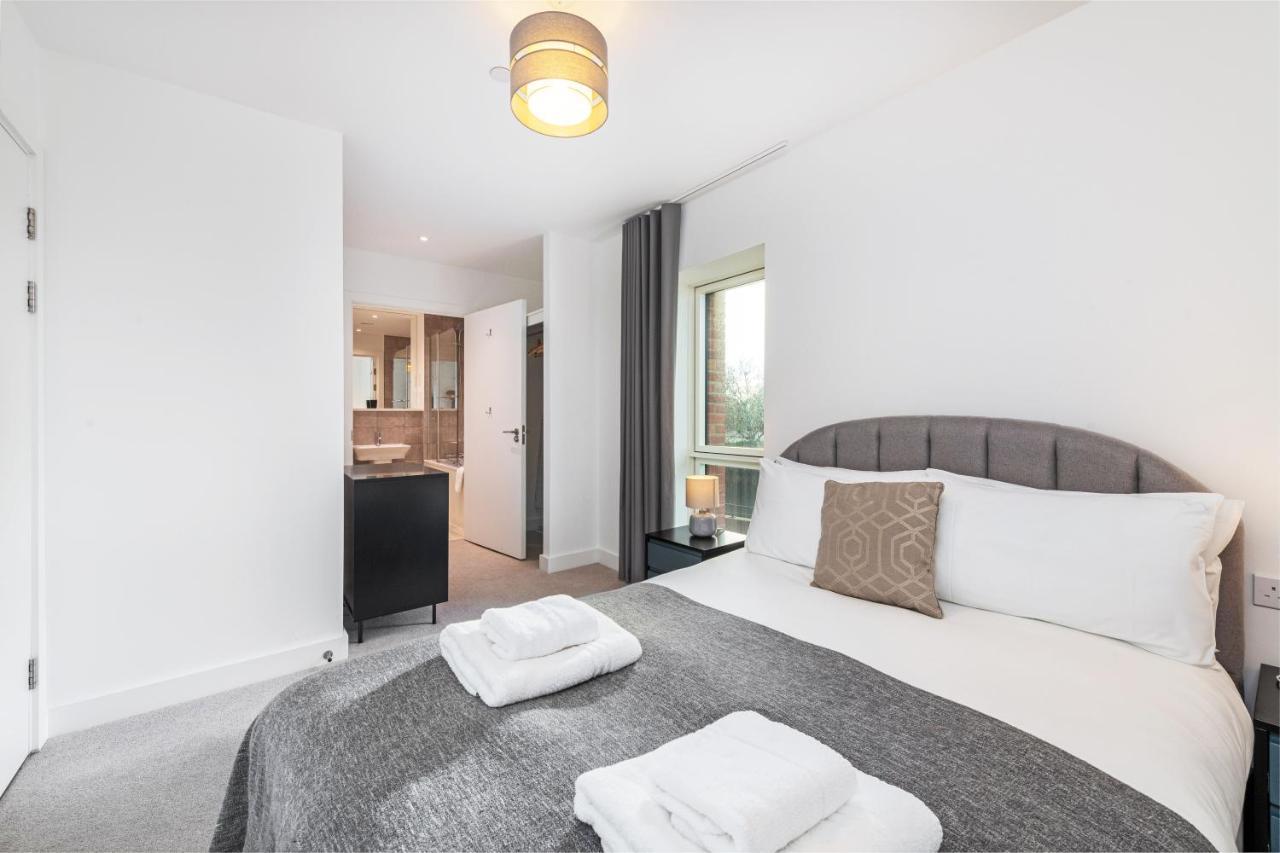 Stayo Apartments Barking Wharf Лондон Экстерьер фото